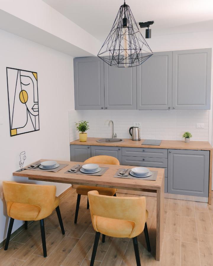 Serenity Downtown Apartments Ohrid Bagian luar foto