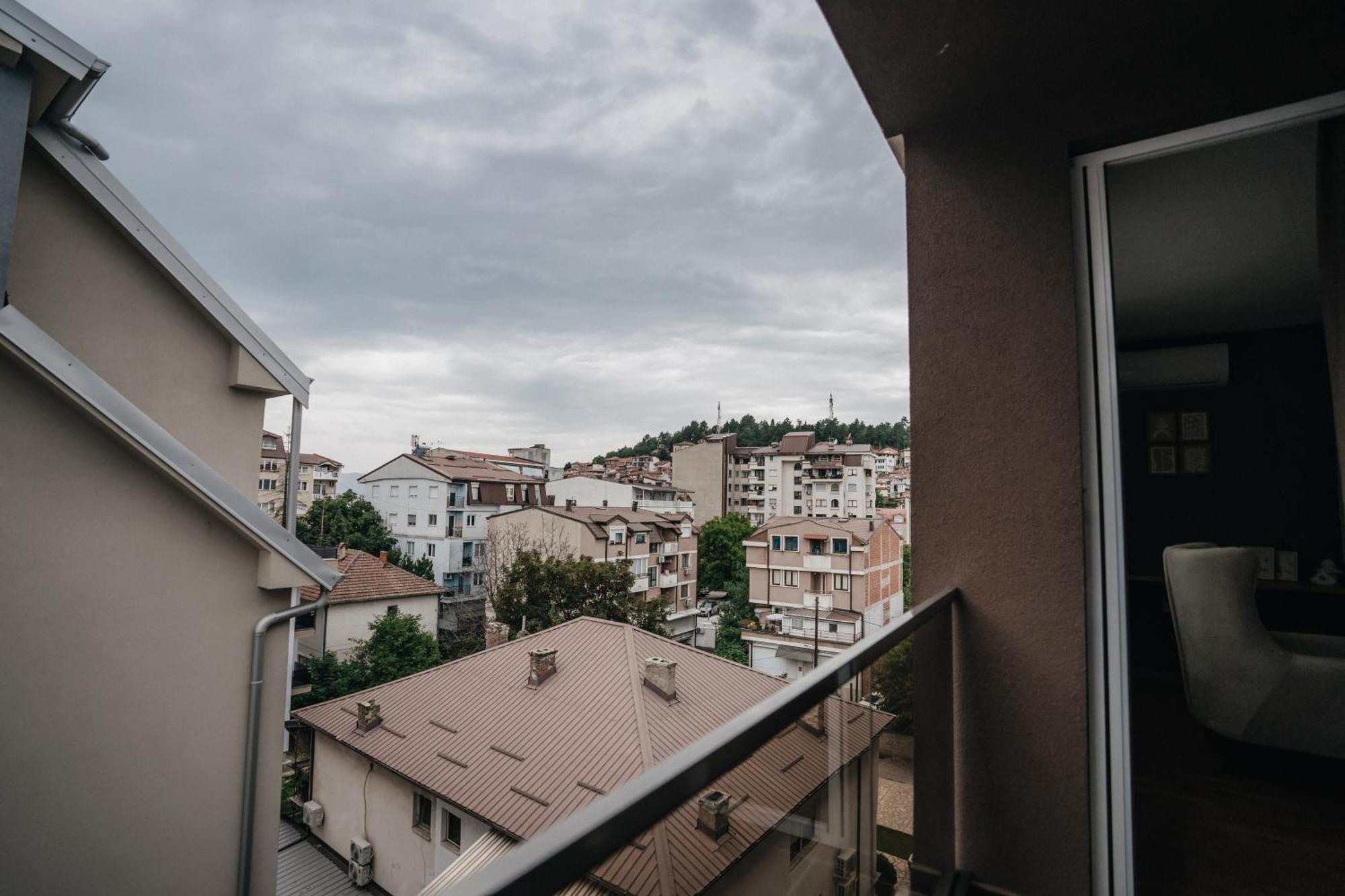 Serenity Downtown Apartments Ohrid Bagian luar foto