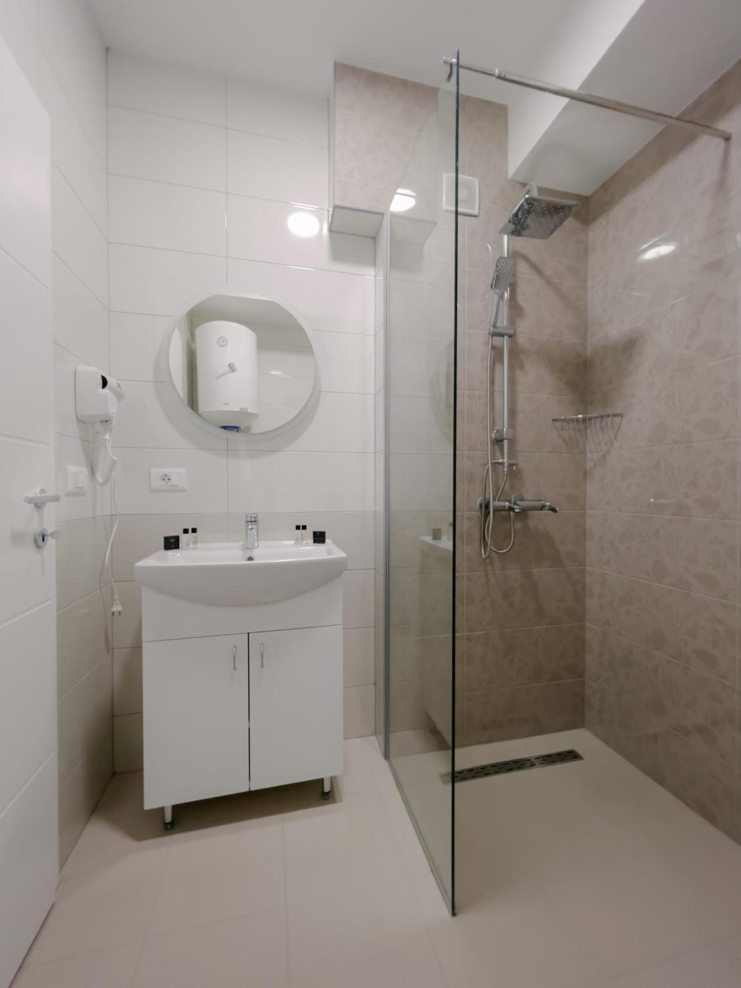 Serenity Downtown Apartments Ohrid Bagian luar foto