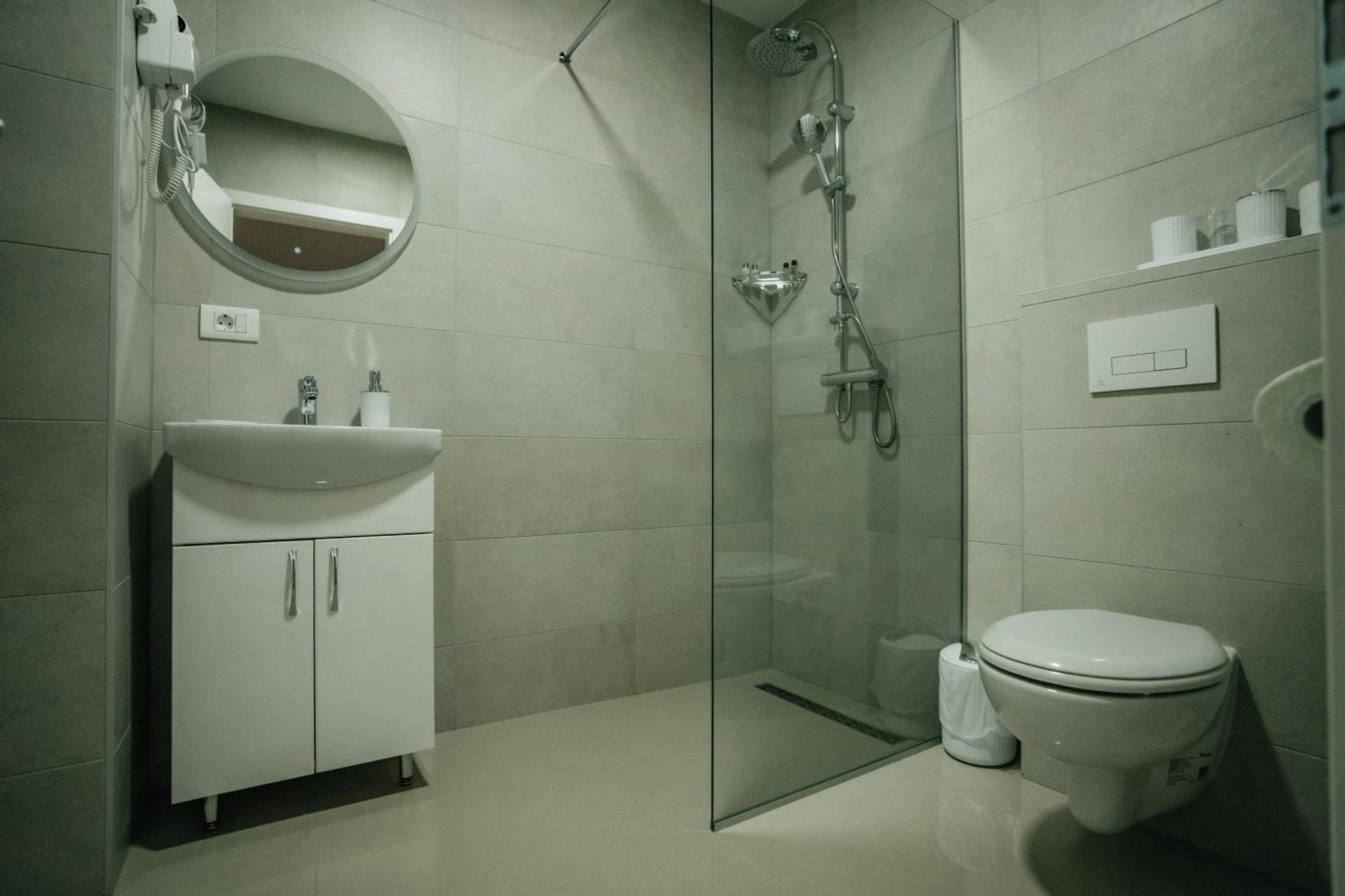 Serenity Downtown Apartments Ohrid Bagian luar foto